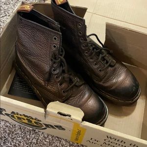 Vintage dark metallic copper Dr. Martens size 6